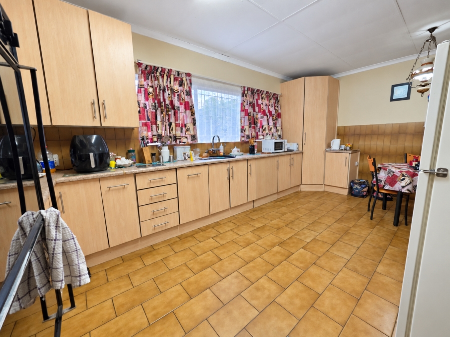 4 Bedroom Property for Sale in Wilkoppies North West